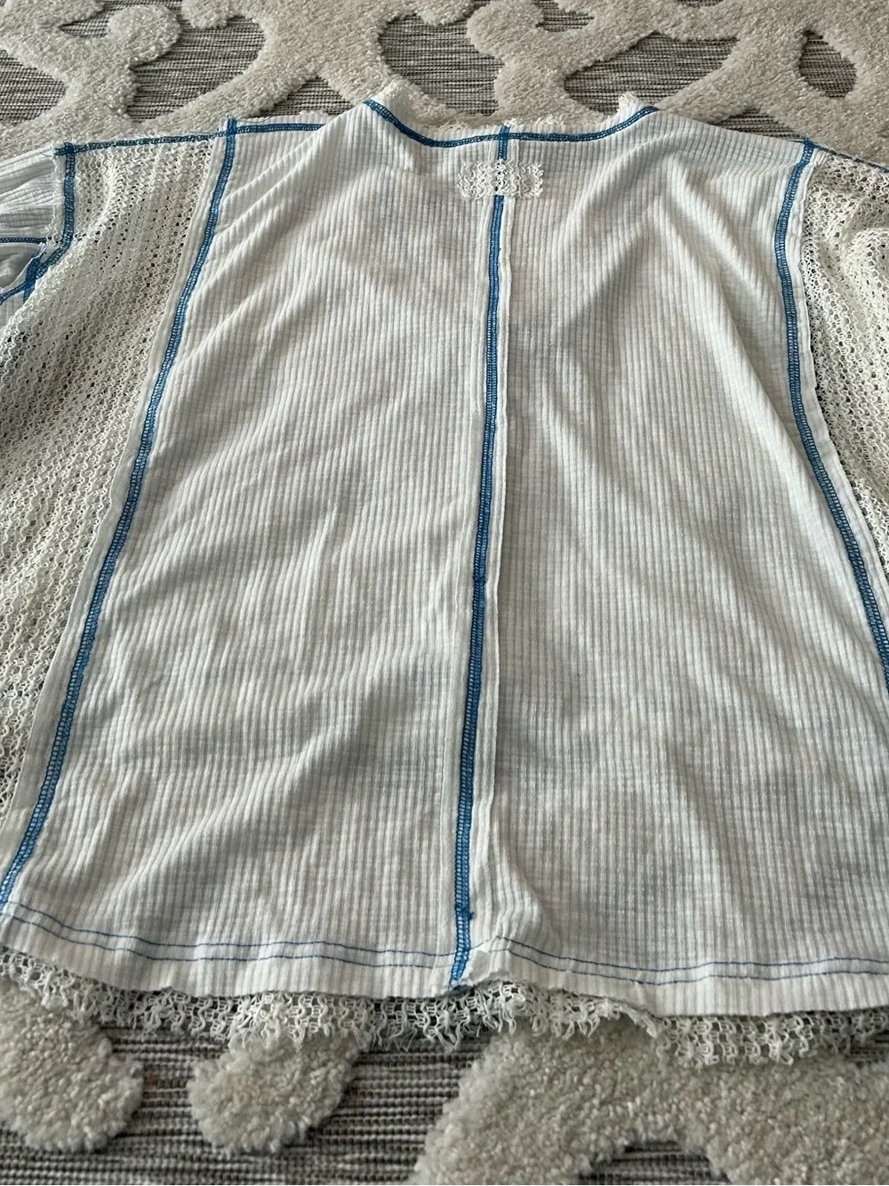POL White V-Neck Tunic with Blue Trim and Lace Accents - Picture 3 of 3